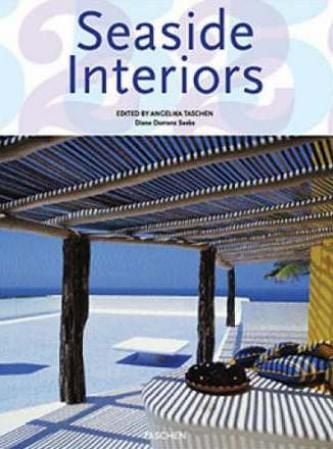 Seaside interiors = Intérieurs de la côte = Häuser am Meer