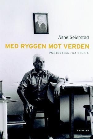Med ryggen mot verden