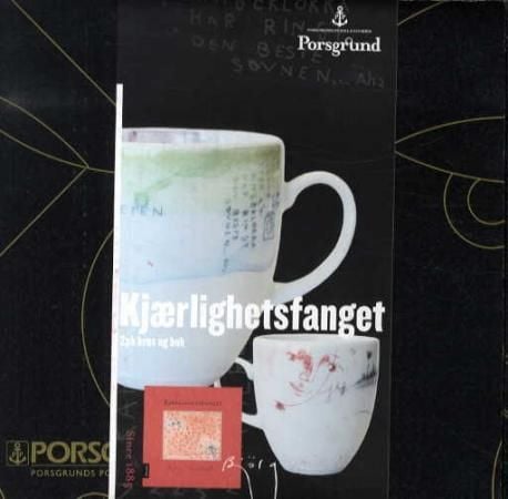 Kjærlighetsfanget. Gaveeske med 2 krus og 1 bok