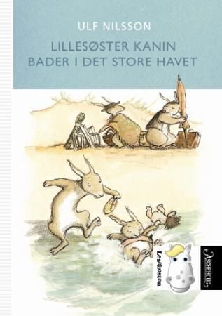 Lillesøster kanin bader i det store havet