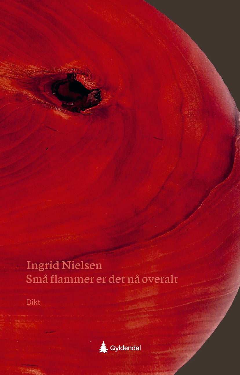 Små flammer er det nå overalt